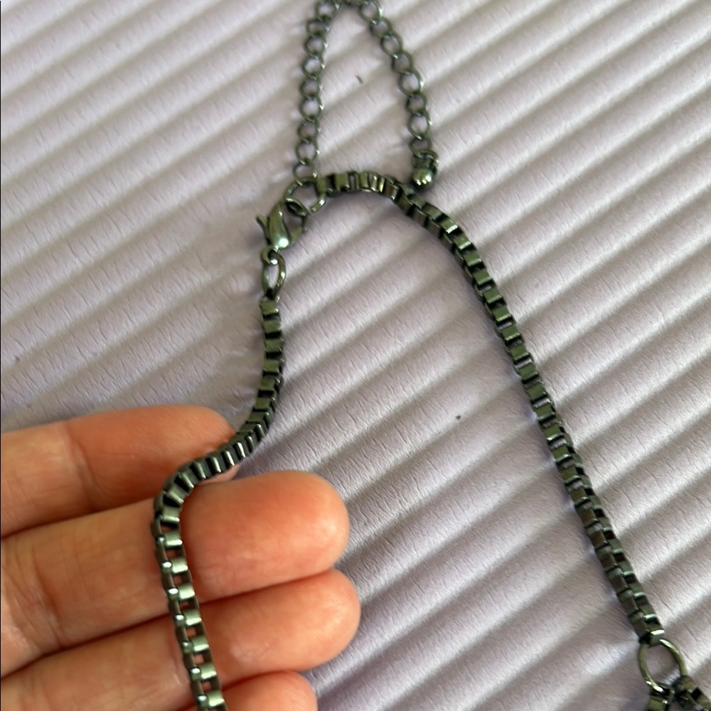 Elegant Silver Statement Necklace - Picture 6 of 10